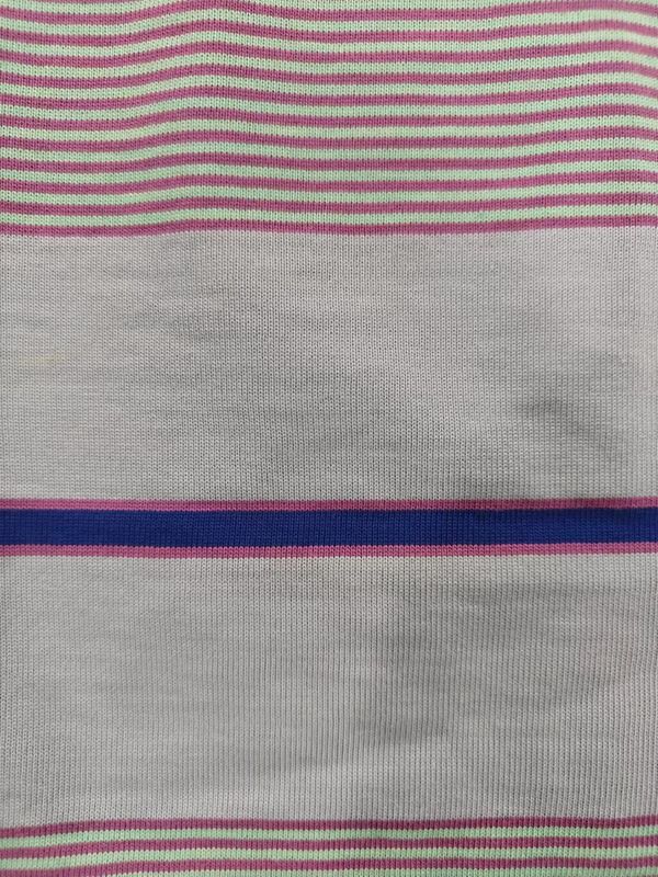 Мягкая и удобная для кожи, удобная и дышащая полосатая вязаная ткань для обычной футболки
