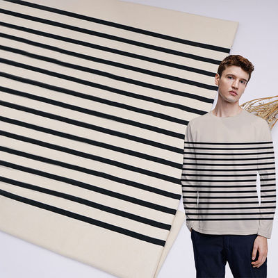 Спортивный костюм из трикотажной ткани