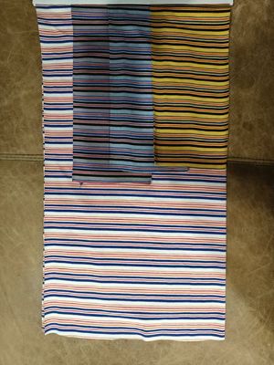 Хорошая цена. Дышащая и влагостойкая и удобная полосатая ткань для футболки онлайн