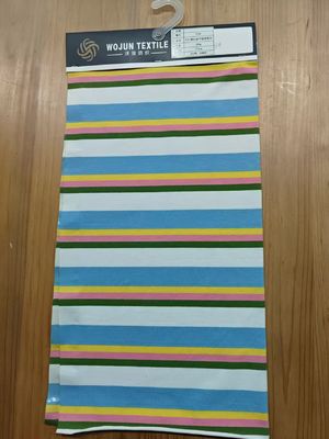 Плетение плотно и легко дышит и эластичный полосатый материал ткань для футболки