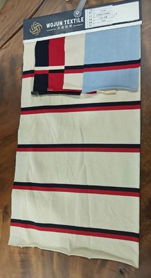 Хорошая цена. Проницаемая, удобная и гладкая, мягкая полосатая вязаная ткань для футболок онлайн