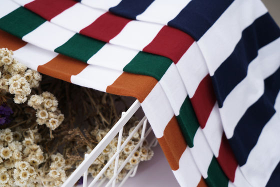 Хорошая цена. Проницаемая, поглощающая пот, износостойкая полосатая вязаная ткань для футболки онлайн