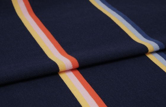 Удобная и естественная, удобная для кожи, здоровая полосатая вязаная ткань для футболки