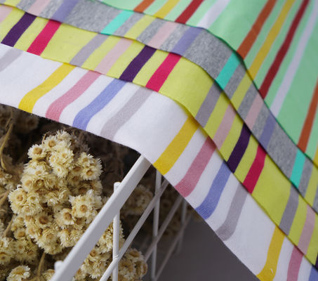 Хорошая цена. Естественная, удобная для кожи, проницаемая полосатая вязаная ткань для свободного времени онлайн