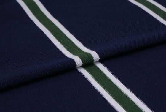 Хорошая цена. Здоровая и хрустящая, износостойкая, дышащая, удобная полосатая вязаная ткань для футболки онлайн
