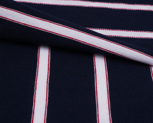 Хорошая цена. Дышащая, удобная, хрустящая и износостойкая полосатая трикотажная ткань для рубашки поло онлайн