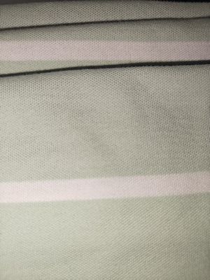 Хорошая цена. Отстойчивый к износу, антиморщинистый и освежающий полосатый материал для футболок онлайн