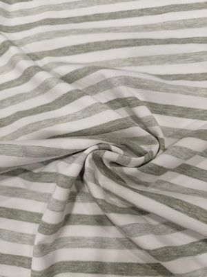 Хорошая цена. Трикотажная ткань в полоску, приятная для кожи и комфортная, хорошего качества для футболок онлайн